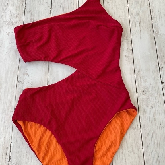 Solid & Striped women Claudia Reversible Asymmetric Swimsuit red orange M cutout - Picture 5 of 6
